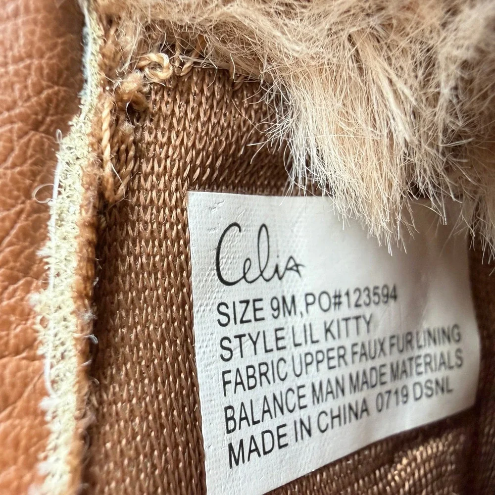 Celia Lil Kitty Kids Brown Faux Fur Cat Pom Pom Boots Size 9M